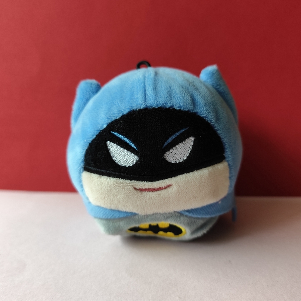 3/$20💗Hallmark Batman Fluffball Ornament